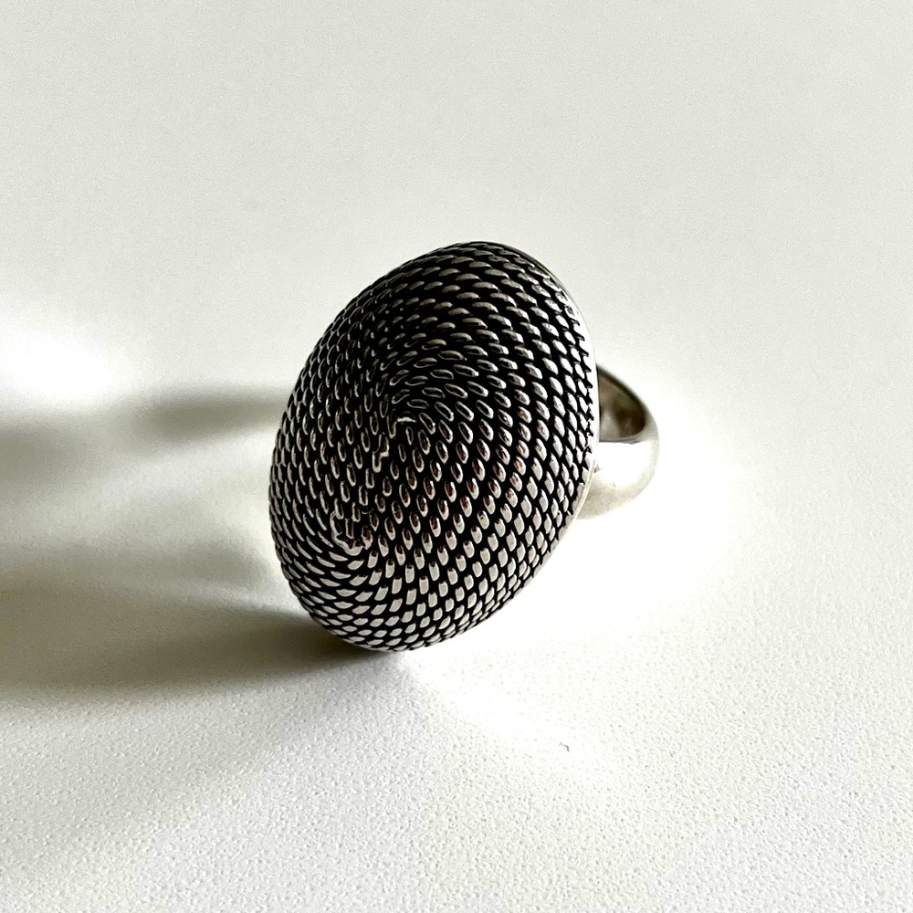 Silver Woven Oval Ring, size 5, Excellent Condition